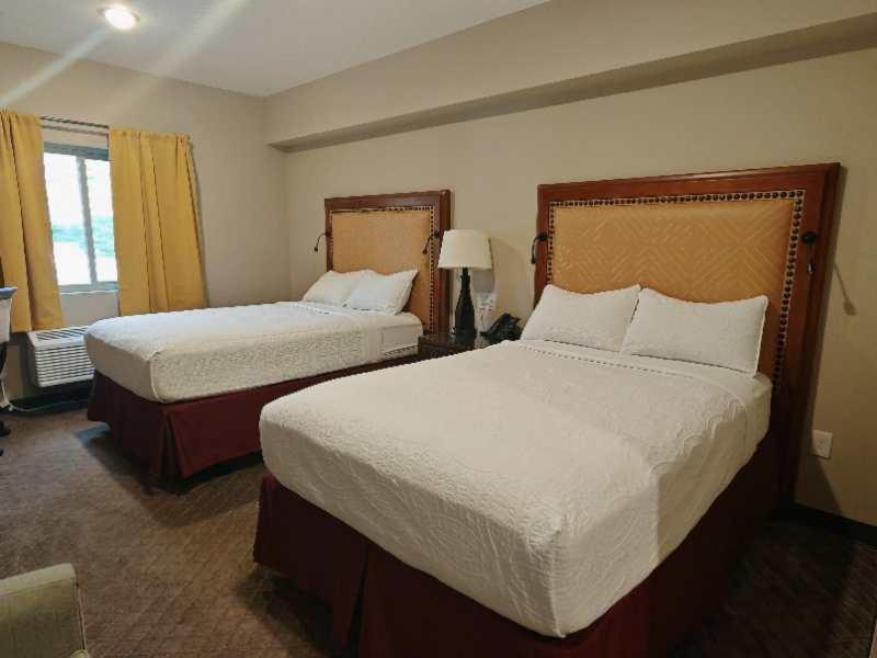 Wagon Wheel Hotel Уест Йелоустоун Екстериор снимка